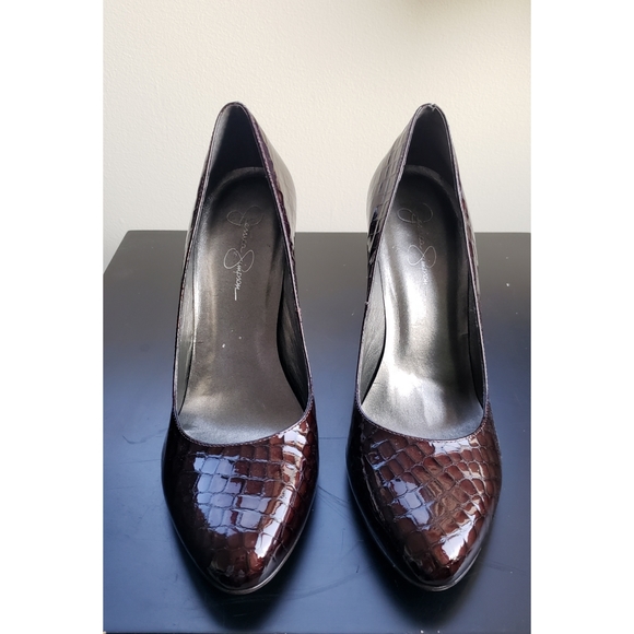 Jessica Simpson Henri Brown Crocodile Pumps - Picture 3 of 7